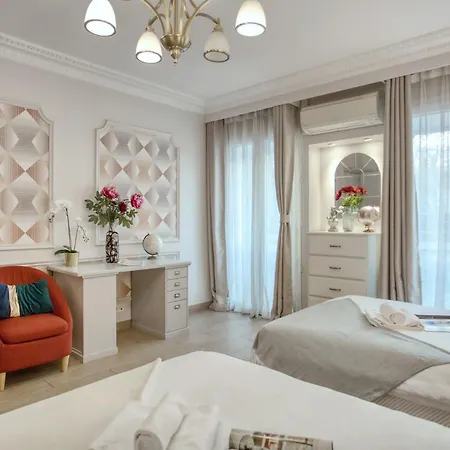Daire Romantique 150m2 4ch Proche De L'opera - Clim *